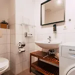 Luga Homes - Chausseehaus 아파트 *