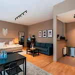 Luga Homes - Chausseehaus Apartman Lipcse