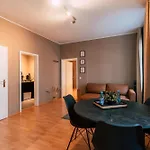 Luga Homes - Chausseehaus 아파트 *