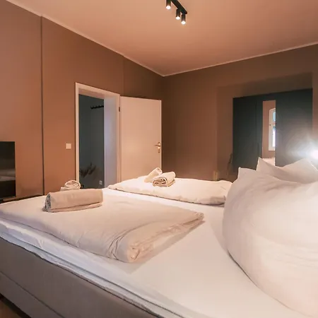 Luga Homes - Chausseehaus *