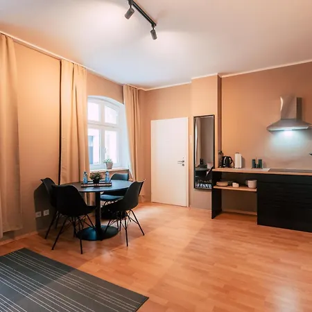 Luga Homes - Chausseehaus Lejlighed Leipzig