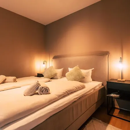 Luga Homes - Chausseehaus 公寓