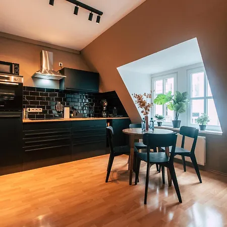 Luga Homes - Chausseehaus Lejlighed