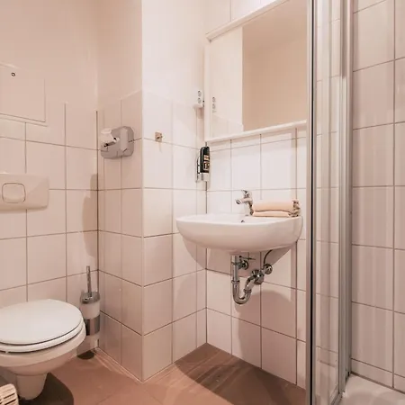 Apartment Luga Homes - Chausseehaus