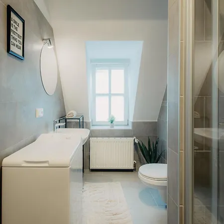 Luga Homes - Chausseehaus Lejlighed Leipzig